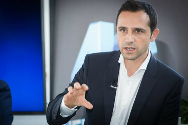 RCS&RDS vrea să intre pe piața distribuției de energie electrică, dar ANRE se opune