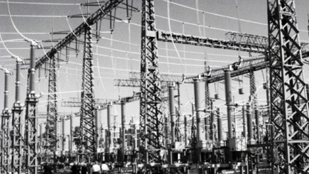 Profitul Transelectrica a stagnat la 305 mil. lei. Creșterea consumului de energie a compensat reducerea tarifelor