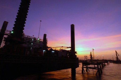 OMV Petrom va plăti Oil Terminal 31,5 mil. lei pentru export de produse petroliere, cu 50% mai mult decât în 2015