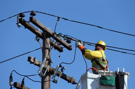 Electrica SA pierde un proces cu ANRE în care acuză reducerea "profitului garantat" al distribuitorilor de energie