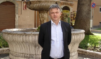 Fost director în cadrul Lafarge România, numit membru în directoratul Complexului Energetic Oltenia