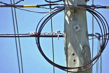 RCS&RDS: Litigiile pentru spargerea monopolurilor distribuitorilor de energie ne-ar putea afecta închirierea stâlpilor acestora