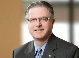 John Watson, CEO-ul Chevron, încă implicată în procese legate de prezența în România, se retrage surprinzător, urmând a fi înlocuit de vicepreședintele expert în rafinare
