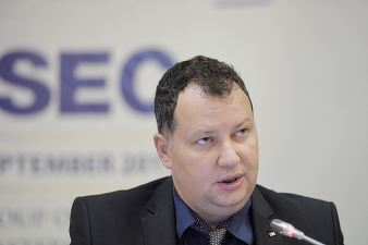 Guvernul intervine împotriva unui monopol pe piața gazelor și cere mai mulți operatori bursieri 