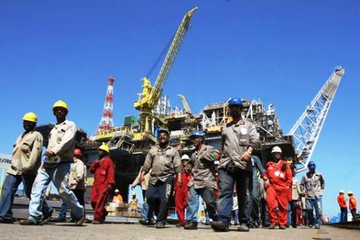 Americanii de la ExxonMobil se pregătesc să închirieze personal pentru exploatarea gazelor din Marea Neagră