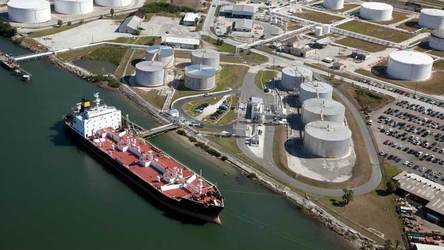 Oil Terminal, în procesul cu ANAF: Revocarea autorizației de antrepozit fiscal ar putea genera blocarea căii ferate Constanța-Ploiești. Care a fost motivația deciziei Fiscului