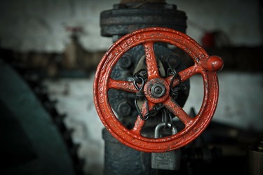 Cifrele rectificării bugetare: statul profită de scumpirea gazelor. Guvernul mizează pe încasări în plus de aproape 110 milioane lei din energie și minerit