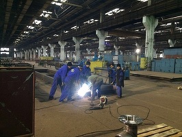 FOTO O legendă a industriei românești, cu istorie de 115 ani, intră în faliment, neputând fi salvată nici de "Elefantul Arab" vândut șeicilor din Kuweit