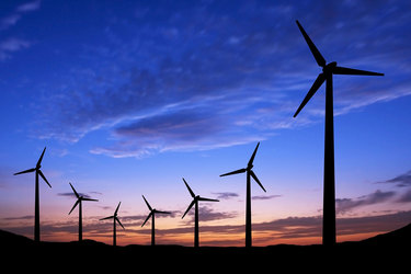 Producătorii de energie regenerabilă se vor putea asocia în "cooperative" de tranzacționare cu lideri desemnați