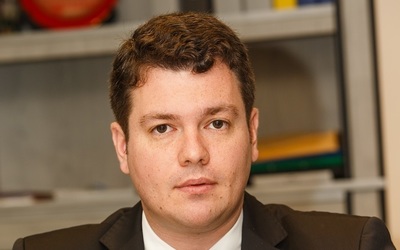 EXCLUSIV VIDEO România are 1 an să decidă dacă face singură un nou reactor la Cernavodă. De ce stagnează negocierile cu chinezii și ce prevede memorandumul nuclear cu SUA. Detalii - la Profit Energy.forum