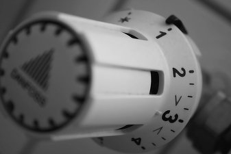 Românii au mai puține probleme decât italienii în a-și încălzi locuințele