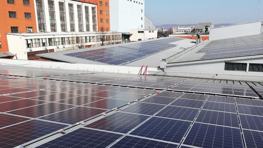 FOTO E.ON a finalizat instalarea unei centrale electrice solare la Moara Cibin