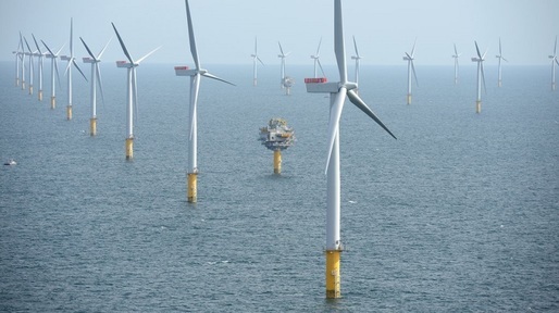 Giganți ai industriei energiei colaborează pentru a dezvolta un proiect eolian offshore de dimensiuni mari în Marea Nordului