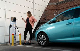 Enel X a instalat puncte de încărcare a mașinilor electrice la Mega Image