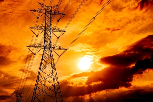 Transelectrica anunță că miercuri s-a înregistrat un consum maxim istoric de electricitate pentru sezonul verii