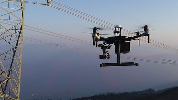VIDEO+DOCUMENT Transelectrica își cumpără drone pentru a depista avariile și a verifica lucrările la sistemul de transport al energiei. Angajații nu vor mai urca pe stâlpi