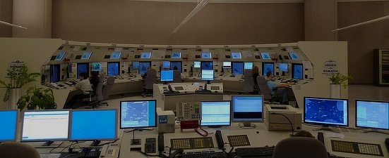 FOTO Controlorii de trafic aerian își montează la sediu panouri fotovoltaice de aproape jumătate de megawatt cu bani norvegieni, pentru a se proteja de scumpirea energiei