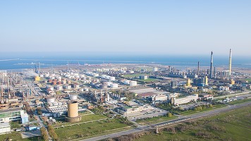 Petromidia, repusă în funcțiune până la finalul lunii octombrie. Instalația de motorină unde au murit 3 oameni, reconstruită și dată în folosință anul viitor