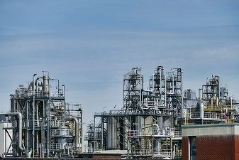 Prețul petrolului Brent a închis la aproape 87 de dolari pe baril