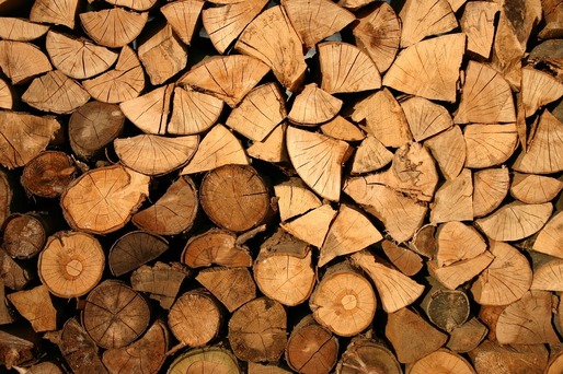 Tanczos Barna recomandă montarea centralelor pe lemne: Nu e nicio rușine. În Austria, ei se bazează în continuare pe lemn