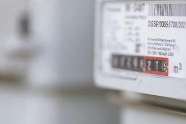 IMM-urile ar trebui să semneze contracte concurențiale la electricitate, pentru a nu plăti un preț prohibitiv, de FUI