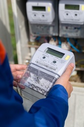 Peste 300 de milioane de lei investiți până în 2024 de unii distribuitori în vederea recuperării întârzierilor la instalarea de contoare inteligente
