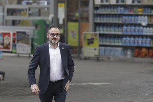 ULTIMA ORĂ VIDEO&FOTO Statul vrea să confiște veniturile realizate de benzinării în urma comercializării cu prețuri artificial mărite