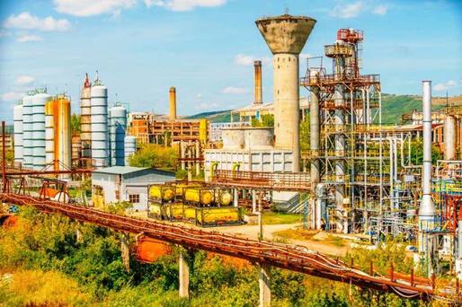 ULTIMA ORĂ Unul din marile combinate chimice românești își reduce activitatea din cauza scumpirii gazelor și energiei și avertizează că pot urma concedieri colective
