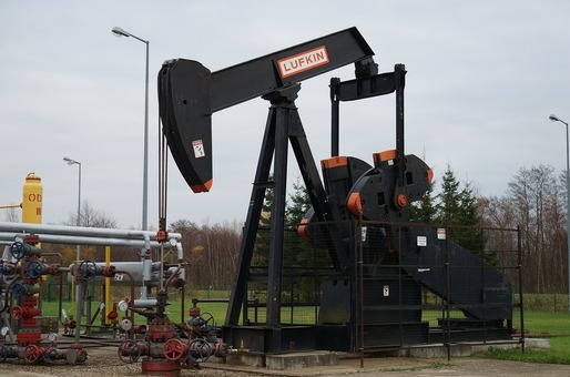 Prețul petrolului, la cel mai redus nivel din ultima perioadă, după discuțiile dintre Rusia și Ucraina