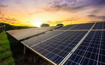 România, dată din nou în judecată la Washington pentru tăierea subvențiilor la energia regenerabilă, acum de proprietarul unui grup cu operațiuni majore 