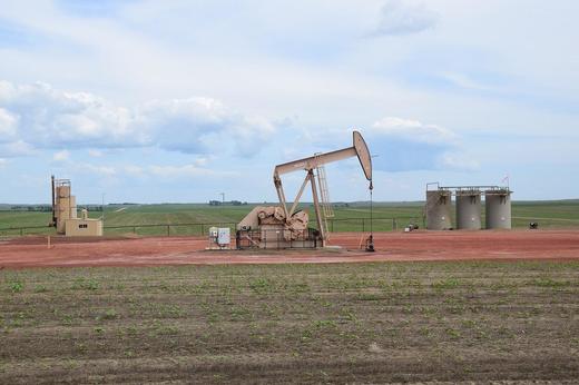 Prețurile petrolului au scăzut cu peste 2 dolari pe baril, din cauza riscurilor economice implicate de majorarea dobânzilor în SUA
