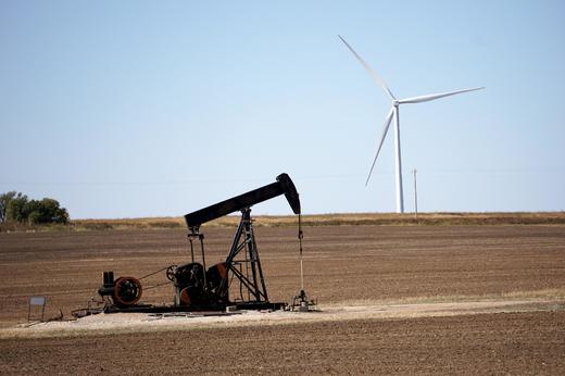 Prețurile petrolului au crescut cu peste 2%