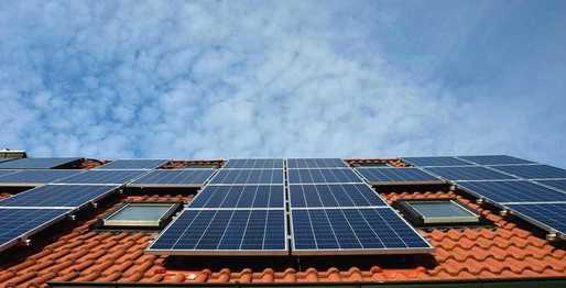 DOCUMENT Promisiune oficială: Subvenția pentru panouri fotovoltaice - și în cazul blocurilor și caselor înșiruite 