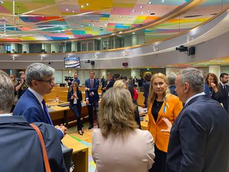 Măsurile anti-criză energetică pe care le vrea UE și ce idei susține România. Una din ele, respinsă pe loc de Banca Centrală Europeană. Noutate: scăderea TVA la curent în toată Europa