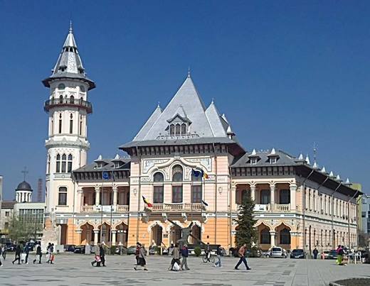 Primarii pregătesc economii la energie. La Buzău se discută oprirea iluminatului în parcuri după miezul nopții și a centralelor termice din școli, după cursuri
