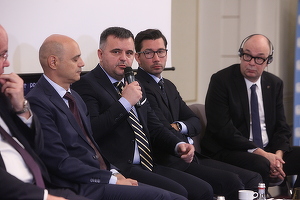 PROFIT ENERGY.forum - Romgaz: Negociem achiziția de gaze de import non-ruse. Suntem în proces de licențiere ca trader în Bulgaria și Grecia
