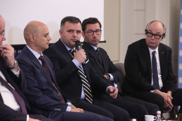 PROFIT ENERGY.forum - Romgaz: Negociem achiziția de gaze de import non-ruse. Suntem în proces de licențiere ca trader în Bulgaria și Grecia
