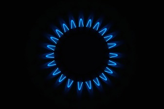 Concluzii ale Consiliului European privind energia - achiziții voluntare în comun de gaze, măsuri de solidaritate energetică în cazul perturbării aprovizionării la nivel național, regional sau al UE, intensificarea eforturilor de economisire a energiei