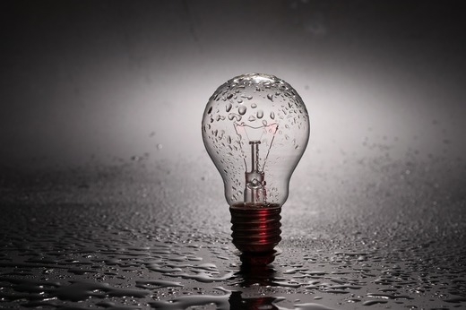 Vremea rece ar putea duce la întreruperi ale energiei electrice în Franța