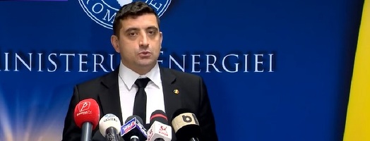 FOTO Circ la Ministerul Energiei cu taxarea prosumatorilor: Liderul AUR s-a urcat la pupitrul ministrului, care nu a mai vrut să vină, după care a început să îl caute
