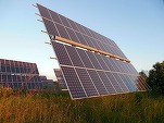 FOTO Reșița își face parc fotovoltaic pe o pășune 