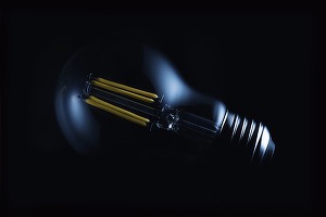 Gospodăriile și întreprinderile din Marea Britanie, plătite pentru a folosi mai puțină energie electrică