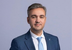 George Niculescu, secretar de stat PNL în Ministerul Energiei, susținut de coaliție pentru șefia ANRE. Opoziția acuză politizarea instituției