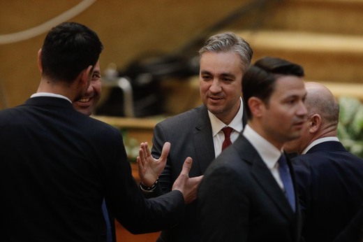 FOTO Cine e noul președinte ANRE negociat de coaliție. Vine de la vârful ministerului de resort, a fost prefect și a condus mici firme de producție și furnizare de energie