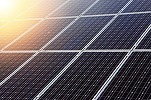 Șeful ANRE: Va fi construit un parc fotovoltaic cu o capacitate mai mare decât un reactor de la Cernavodă. În România lipsește o fabrică de panouri