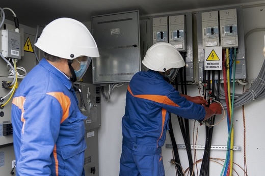 Distribuitorii Enel: Canicula a majorat substanțial consumul de energie. Cifrele și ce se recomandă