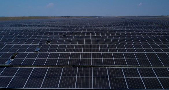 FOTO Enel Green Power a pus în funcțiune cel mai mare parc fotovoltaic al său din România