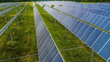 Fondatorul și proprietarul Restart Energy a primit aviz de mediu pentru proiectul de parc agrovoltaic de peste 400 MW din Arad. Compania și-a înființat divizie specializată