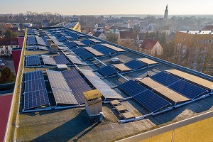 Investițiile prosumatorilor ar putea fi diminuate sau taxate în plus, dacă aceștia ajung la o capacitate de producție de peste 8%