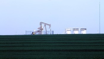 Prețurile petrolului au scăzut cu peste 3%, până la cel mai redus nivel de la sfârșitul lunii iulie